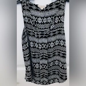 Pink Rose women’s shirt sleeve blouse, XS